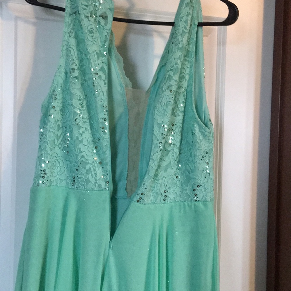 Dress - Picture 6 of 8